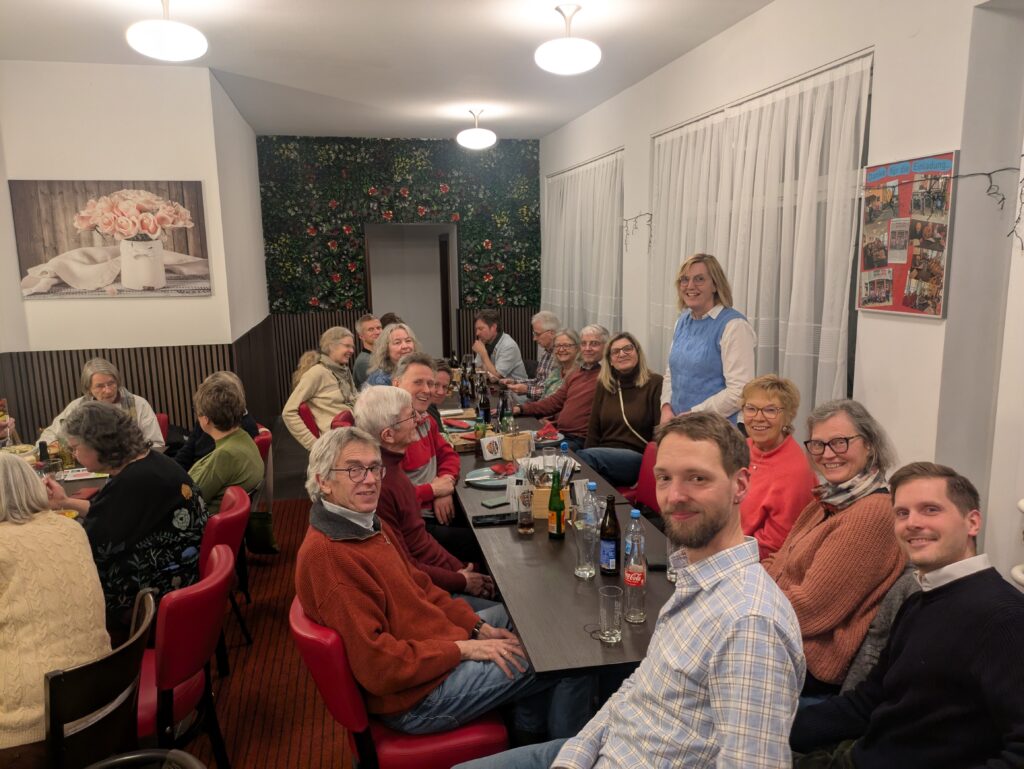 Die Kandidaten der Grünen und der IGU am Stammtisch